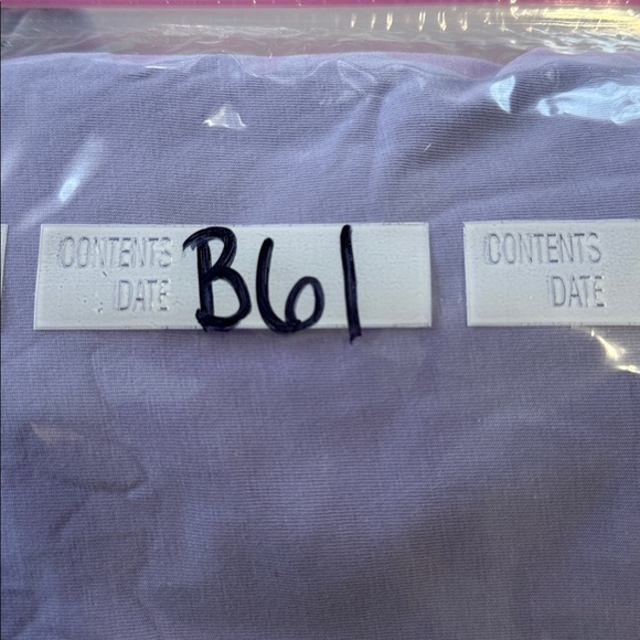 Banana Republic V Neck Tee Short Sleeve - Picture 7 of 7